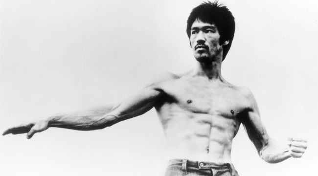 Bruce Lee ab workout routine. - Magniphisique